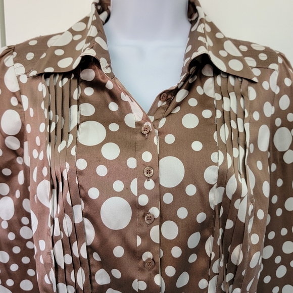 BEBE Silk Blouse Brown Cream Polka Dot Pattern Button Peplum Flared Cuff Size M - Picture 2 of 12